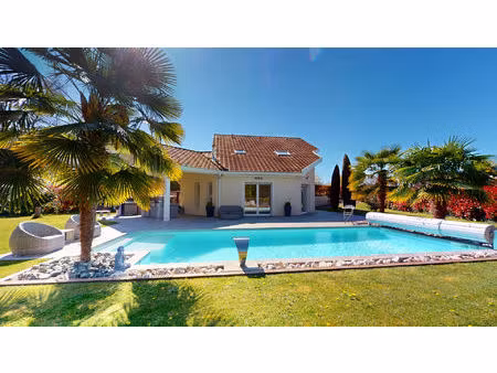 maison individuelle de 180 m2 avec terrain