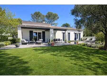 villa saint didier 120 m² environ  110m² de dépendances sur 1460 m² de terrain avec...