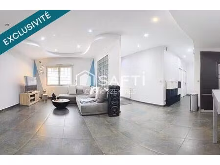 plain pied rénové avec 2 garages