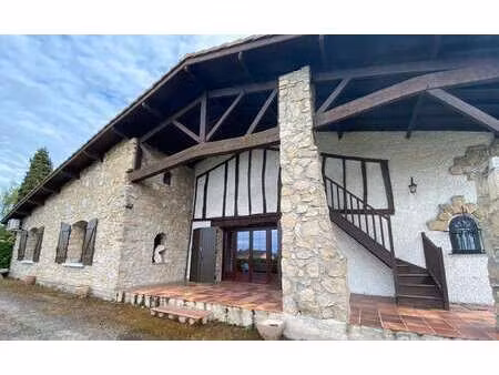 location maison à toulenne (33210) : à louer / 131m² toulenne