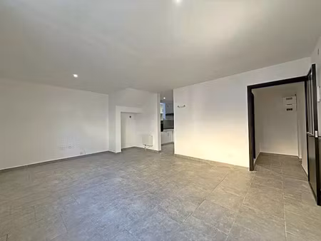 vente appartement 3 pièces 72.3 m² à cadenet (84160)  220 000 €