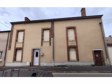 maison ay m² t-5 à vendre  171 900 €