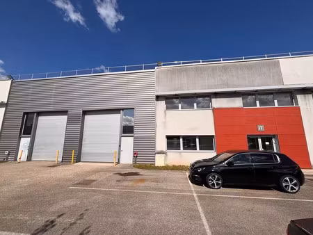 location local industriel 1 pièce 493 m² à saint-priest (69800)