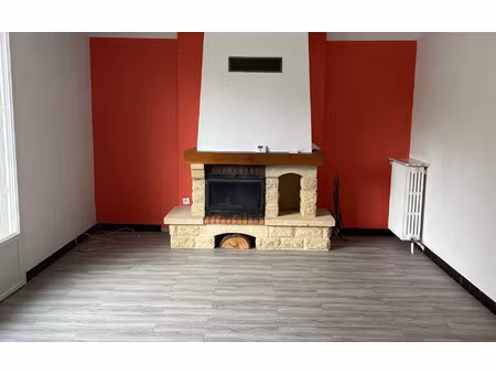 location maison  m² t-5 à cosne-cours-sur-loire  785 €