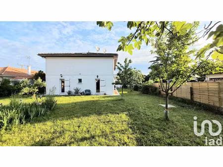 location meublée appartement 2 pièces 62 m² à bassens (33530)  765 €