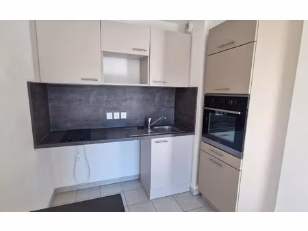 location appartement  45.76 m² t-2 à floirac  750 €