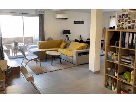 location appartement  m² t-2 à monteux  715 €