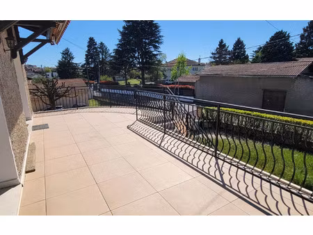 location maison  m² t-4 à irigny  1 500 €