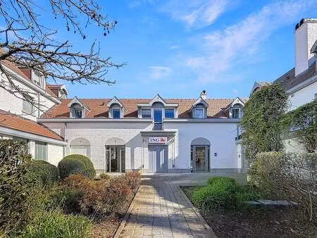 appartement à louer à lasne-chapelle-saint-lambert € 1.100 (ln1je) - amelot properties | z