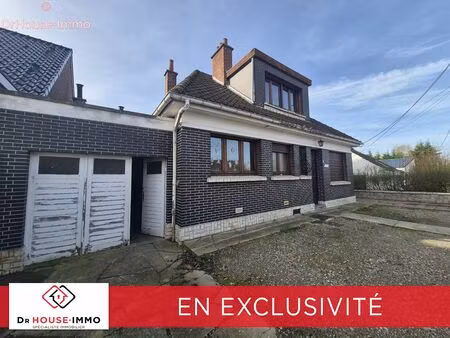 maison individuelle avec jardin et garage