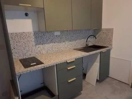 appartement f2 au centre péronne 80200