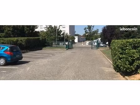 location parking - rue joseph desbois