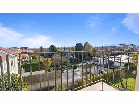 vente appartement 4 pièces 64 m² à garches (92380)  295 000 €
