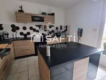 coup de coeur assuré pour cette maison semi plain pied sur sous sol