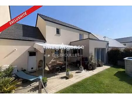 vente maison à saint-augustin-des-bois (49170) : à vendre / 125m² saint-augustin-des-bois