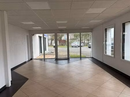 location bureaux et commerces à bretignolles-sur-mer (85470) : à louer / 82m² bretignolles