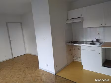 appartement 2 pièces f1bis 31 m²  résidence sécurisée  balcon  cave  parking  centre-ville