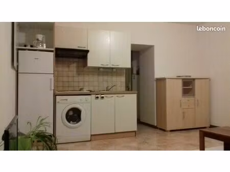 t2 meublé  centre luçon