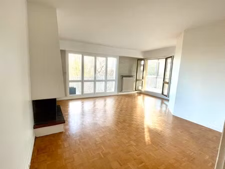 appartement 3 pièces 88 m² à la celle-saint-cloud