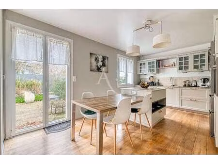 vente maison aux garennes-sur-loire (49610) : à vendre / 210m² les garennes-sur-loire