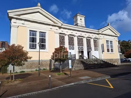 en vente immeuble de rapport 1 743 m² – 950 000 € |mayenne