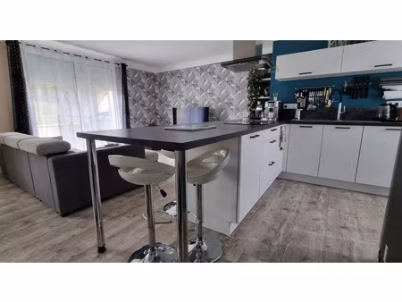 maison lumineuse avec sous-sol