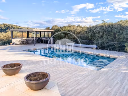 maison type 7 de 210m2 habitable sur une parcelle de 4200m2