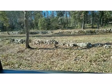 a lorgues (var) - terrains en zone naturelle  calme absolu & grand espace