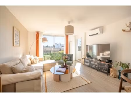 référence : 6572-pan - appartement 3 pièces de 57 m² à aix-en-provence
