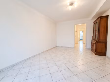 3 pieces traversant + bureau- 66 m3 - boulevard raymond po