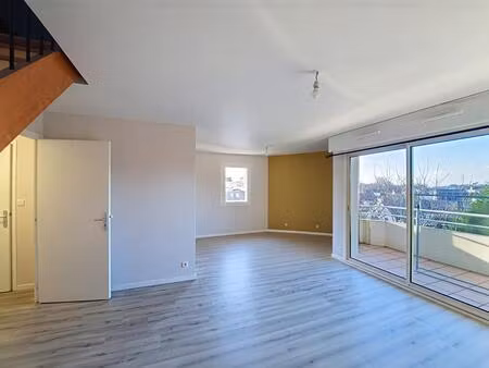 exclusivité guidel : bel appartement t2 avec terrasse et garage