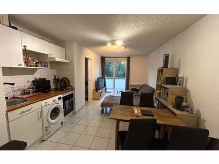 location appartement  34.69 m² t-2 à fonbeauzard  580 €