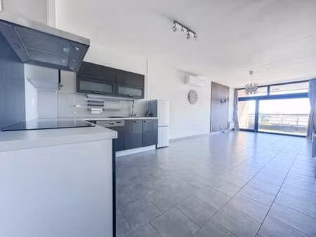 superbe appartement 2 chambres avec piscine et terrasse