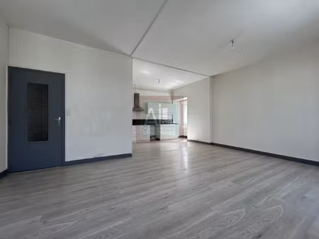 appartement t4 107 76 m2 proche centre-ville