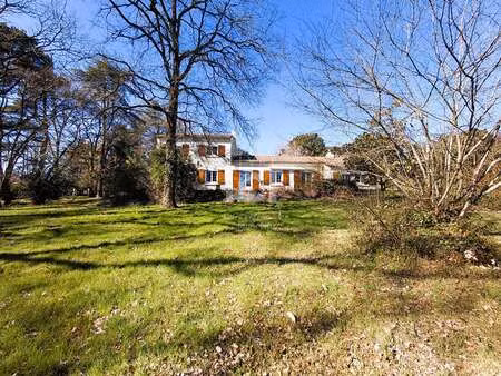 vente maison à basse-goulaine (44115) : à vendre / 246m² basse-goulaine