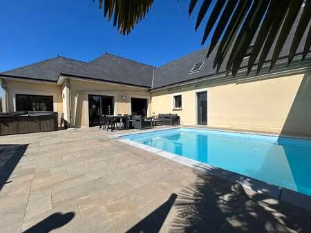 vente maison piscine à château-gontier-sur-mayenne (53200) : à vendre piscine / 210m² chât