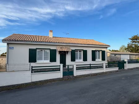 charmante maison 3 chambres très bien entretenue