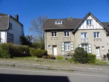 agreable maison semi-jointive 3 chambres - jardin - au calme