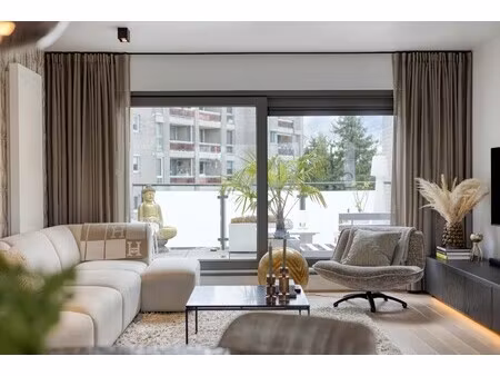 prachtig appartement met garage te koop in maaseik