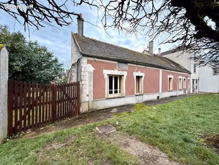 charmante maison briarde avec jardin - proche centre-ville de donnemarie-dontilly (77)