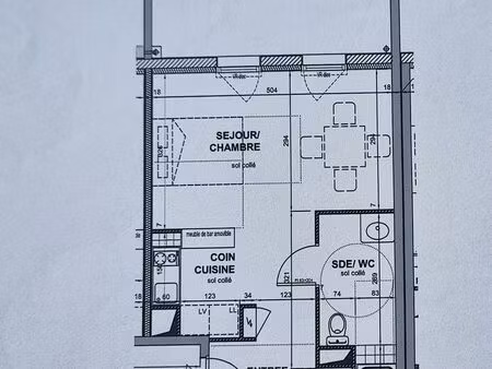 studis lumineux en bon etat