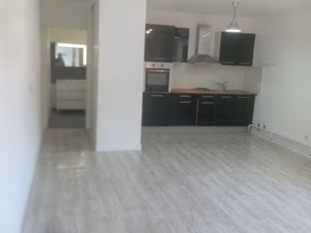 t2 limite domène libre