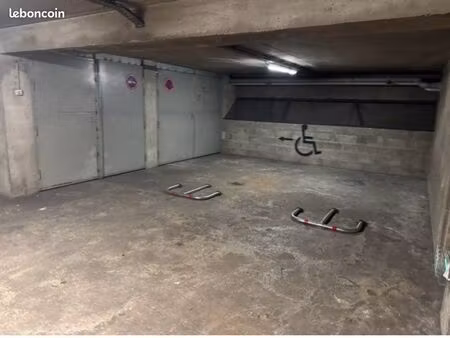 2 box plus 2 places parking