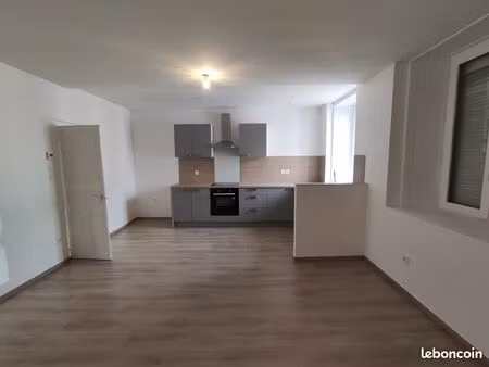 appartement t4 en centre-ville  récemment rénové