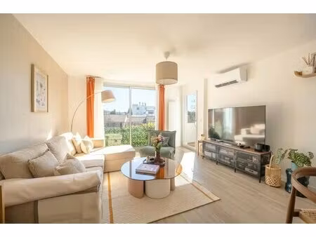 référence : 6572-pan - appartement 3 pièces de 57 m² à aix-en-provence