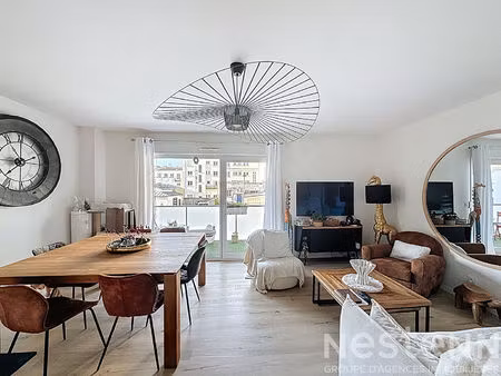 a vendre - appartement t3 avec balcon et garage au centre ville