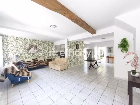 maison 7 pièces - 176 m²