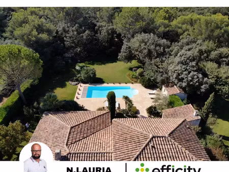 maison 6 pièces - 240 m²