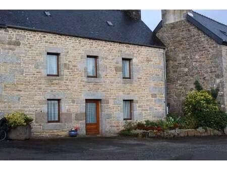 vente maison à bulat-pestivien (22160) : à vendre / 114m² bulat-pestivien