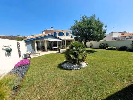 vente maison à dolus-d'oléron (17550) : à vendre / 191m² dolus-d'oléron